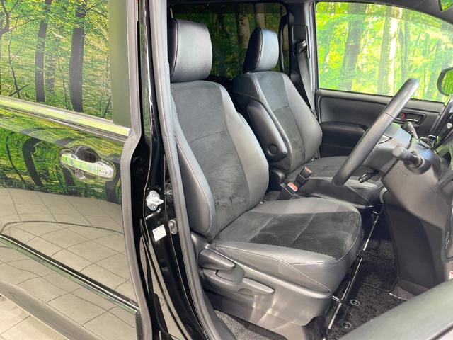 ヴォクシー ハイブリッドＺＳ　煌ＩＩＩ　ナビ　衝突被害軽減システム　両側電動ドア　後席モニター　バックカメラ　ハーフレザーシート　ドラレコ　コーナーセンサー　スマートキー　ＬＥＤヘッド　ナビ連動ＥＴＣ　クルコン　純正１６インチアルミ（8枚目）