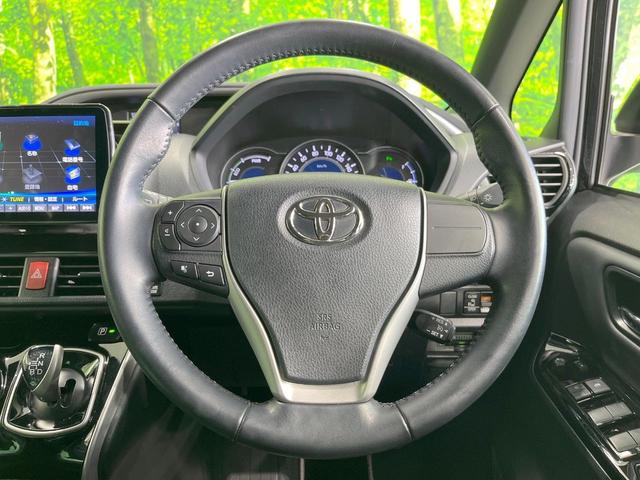 ヴォクシー ハイブリッドＺＳ　煌ＩＩＩ　ナビ　衝突被害軽減システム　両側電動ドア　後席モニター　バックカメラ　ハーフレザーシート　ドラレコ　コーナーセンサー　スマートキー　ＬＥＤヘッド　ナビ連動ＥＴＣ　クルコン　純正１６インチアルミ（12枚目）