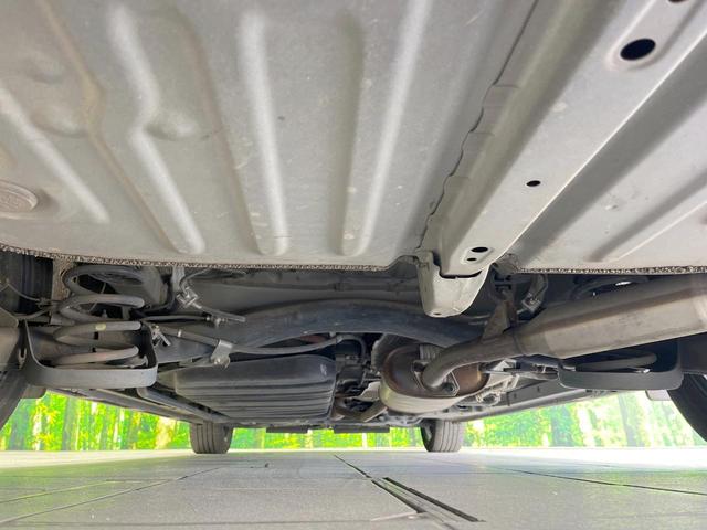 ヴォクシー ハイブリッドＺＳ　煌ＩＩＩ　ナビ　衝突被害軽減システム　両側電動ドア　後席モニター　バックカメラ　ハーフレザーシート　ドラレコ　コーナーセンサー　スマートキー　ＬＥＤヘッド　ナビ連動ＥＴＣ　クルコン　純正１６インチアルミ（20枚目）