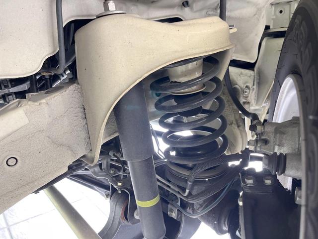 ジムニー ＸＣ　４ＷＤ　純正ナビ　衝突被害軽減システム　バックカメラ　クルコン　コーナーセンサー　スマートキー　ＬＥＤヘッド　ビルトインＥＴＣ　純正１６インチアルミ　車線逸脱警報　オートライト　オートエアコン（23枚目）