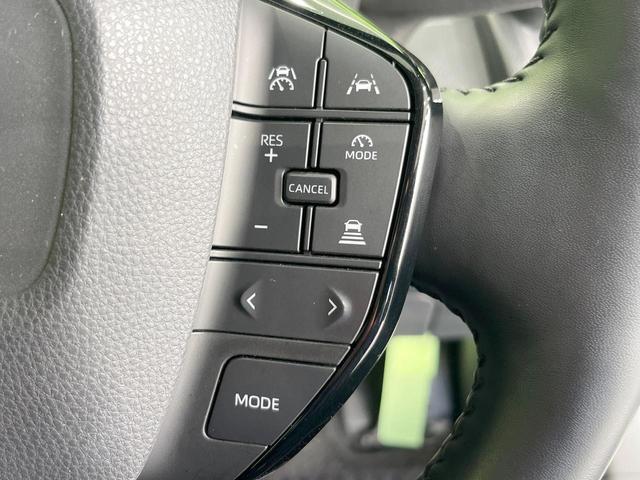 プリウス Ｚ　パノラマルーフ　純正ナビ機能付きＤＡ　衝突被害軽減システム　レーダークルーズ　バックカメラ　スマートキー　ＬＥＤヘッド　ＥＴＣ２．０　電動リアゲート　レザーシート　前席シートエアコン　パワーシート（7枚目）