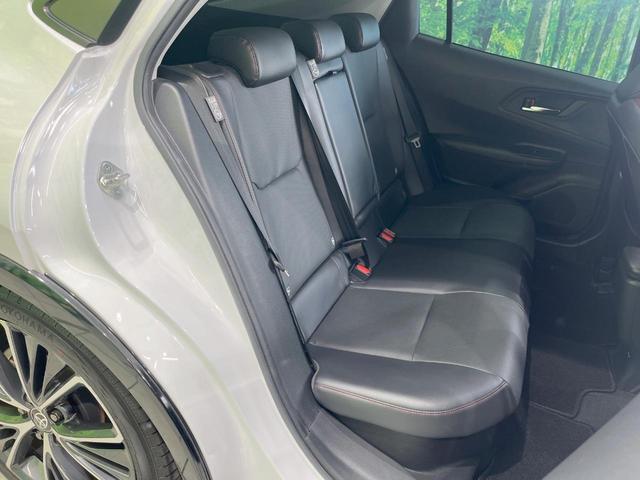 プリウス Ｚ　パノラマルーフ　純正ナビ機能付きＤＡ　衝突被害軽減システム　レーダークルーズ　バックカメラ　スマートキー　ＬＥＤヘッド　ＥＴＣ２．０　電動リアゲート　レザーシート　前席シートエアコン　パワーシート（9枚目）