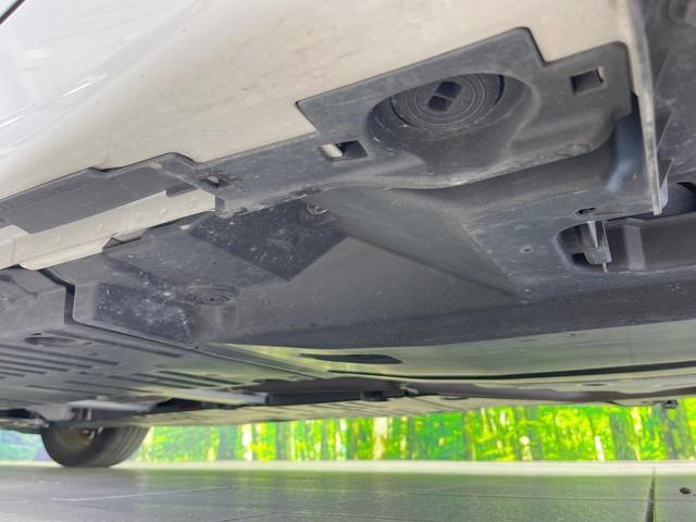 プリウス Ｚ　パノラマルーフ　純正ナビ機能付きＤＡ　衝突被害軽減システム　レーダークルーズ　バックカメラ　スマートキー　ＬＥＤヘッド　ＥＴＣ２．０　電動リアゲート　レザーシート　前席シートエアコン　パワーシート（21枚目）