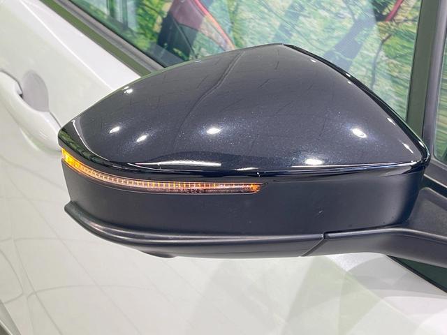 プリウス Ｚ　パノラマルーフ　純正ナビ機能付きＤＡ　衝突被害軽減システム　レーダークルーズ　バックカメラ　スマートキー　ＬＥＤヘッド　ＥＴＣ２．０　電動リアゲート　レザーシート　前席シートエアコン　パワーシート（31枚目）