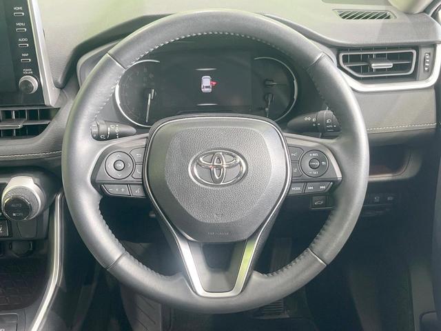 ＲＡＶ４ Ｇ　４ＷＤ　全周囲カメラ　衝突被害軽減システム　レーダークルーズ　全席シートヒーター　パワーシート　ドラレコ　コーナーセンサー　スマートキー　ＬＥＤヘッド　ビルトインＥＴＣ　純正１８インチアルミ（11枚目）