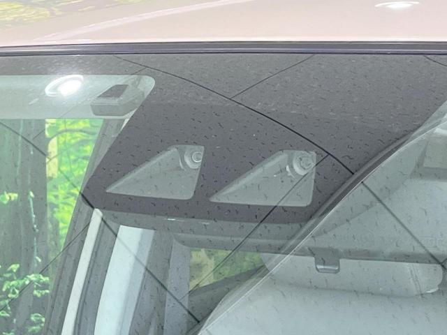 パッソ モーダ　チャーム　ＳＤナビ　衝突被害軽減システム　全周囲カメラ　ハーフレザーシート　コーナーセンサー　スマートキー　ＬＥＤヘッド　１００Ｖ電源　ビルトインＥＴＣ　純正１４インチアルミ　オートハイビーム（3枚目）