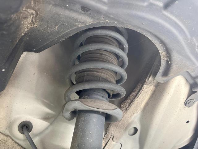 パッソ モーダ　チャーム　ＳＤナビ　衝突被害軽減システム　全周囲カメラ　ハーフレザーシート　コーナーセンサー　スマートキー　ＬＥＤヘッド　１００Ｖ電源　ビルトインＥＴＣ　純正１４インチアルミ　オートハイビーム（23枚目）