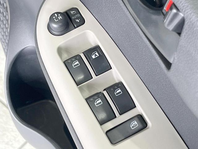 パッソ モーダ　チャーム　ＳＤナビ　衝突被害軽減システム　全周囲カメラ　ハーフレザーシート　コーナーセンサー　スマートキー　ＬＥＤヘッド　１００Ｖ電源　ビルトインＥＴＣ　純正１４インチアルミ　オートハイビーム（35枚目）