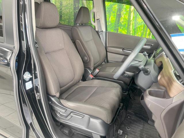 フリードハイブリッド ハイブリッド・Ｇホンダセンシング　両側電動ドア　純正ＳＤナビ　バックカメラ　衝突被害軽減システム　禁煙車　スマートキー　ＬＥＤヘッド　ビルトインＥＴＣ　車線逸脱警報　オートライト　オートエアコン　Ｂｌｕｅｔｏｏｔｈ　ＣＤ　ＤＶＤ再生（8枚目）