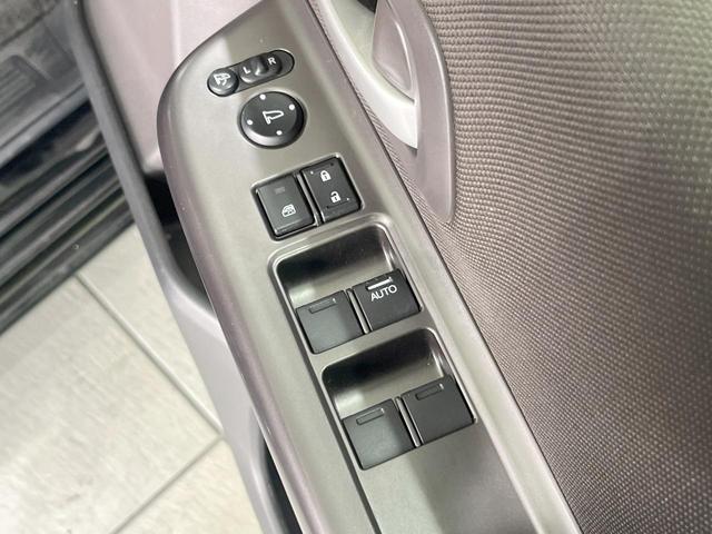 フリードハイブリッド ハイブリッド・Ｇホンダセンシング　両側電動ドア　純正ＳＤナビ　バックカメラ　衝突被害軽減システム　禁煙車　スマートキー　ＬＥＤヘッド　ビルトインＥＴＣ　車線逸脱警報　オートライト　オートエアコン　Ｂｌｕｅｔｏｏｔｈ　ＣＤ　ＤＶＤ再生（35枚目）