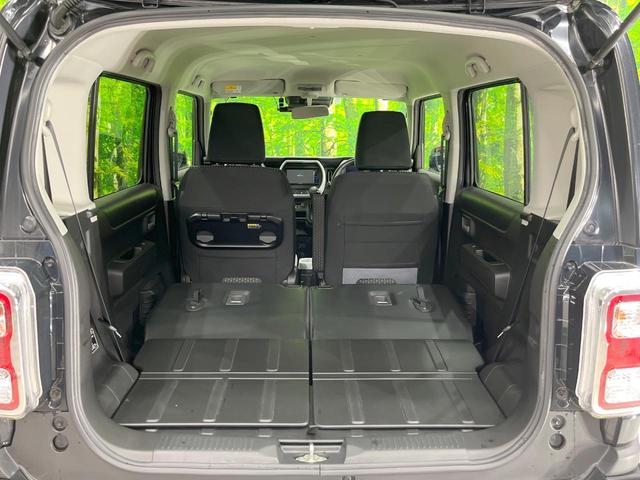 ���i�̂���������ʋ΁A���}���ɏ\���ȉ׎��X�y�[�X���m�ۂ��Ă���܂��B�Z�J���h�V�[�g��|���ƁA�傫�ȉו��̐ύڂ��\�ł���