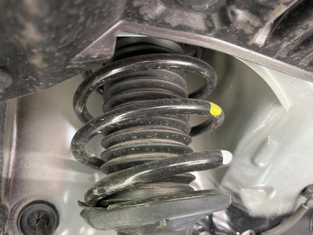 ハスラー タフワイルド　届出済未使用車　衝突被害軽減システム　レーダークルーズ　スマートキー　ＬＥＤヘッド　純正１５インチアルミ　オートハイビーム　コーナーセンサー　車線逸脱警報　オートエアコン　ＬＥＤフォグ（23枚目）