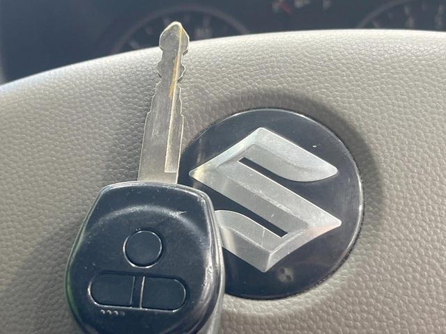 �y�L�[���X�z�������ꂽ�ꏊ����ł��{�^����Ńh�A�̊J���E�{�����ł���̂łƂ��Ă��֗��I�h�A�̌�������ɏ������邱�Ƃ�����܂����