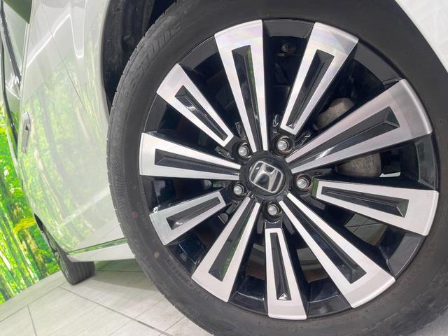 �y�����P�W�C���`�A���~�z�C�[���z�O�ςɃ}�b�`���������A���~�z�C�[���𑕒����Ă���܂��B�e��ЊO�A���~�z�C�[����A�X�^�b�h���X�^�C�����戵�����Ă���܂��B���񂲑��k����������