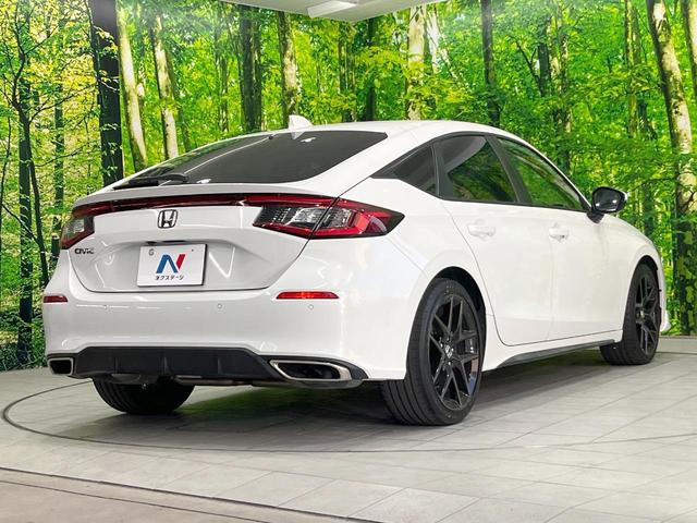 シビック ＥＸ　純正ナビ　衝突被害軽減システム　レーダークルーズ　バックカメラ　ドラレコ　スマートキー　ＬＥＤヘッド　ＥＴＣ２．０　ハーフレザーシート　純正１８インチアルミ　車線逸脱警報　オートライト　オートエアコン（17枚目）