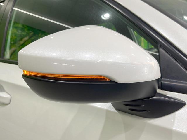 シビック ＥＸ　純正ナビ　衝突被害軽減システム　レーダークルーズ　バックカメラ　ドラレコ　スマートキー　ＬＥＤヘッド　ＥＴＣ２．０　ハーフレザーシート　純正１８インチアルミ　車線逸脱警報　オートライト　オートエアコン（32枚目）