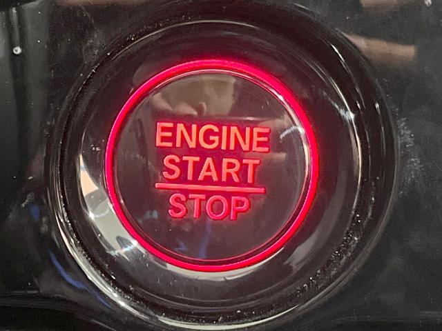 シビック ＥＸ　純正ナビ　衝突被害軽減システム　レーダークルーズ　バックカメラ　ドラレコ　スマートキー　ＬＥＤヘッド　ＥＴＣ２．０　ハーフレザーシート　純正１８インチアルミ　車線逸脱警報　オートライト　オートエアコン（42枚目）