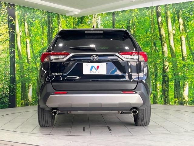 ＲＡＶ４ Ｇ　４ＷＤ　サイド・バックカメラ　衝突被害軽減システム　レーダークルーズ　禁煙車　電動リアゲート　前席シートエアコン　パワーシート　ドラレコ　コーナーセンサー　スマートキー　ＬＥＤヘッド　ＥＴＣ２．０（15枚目）
