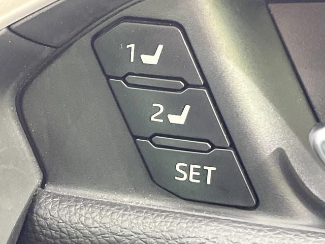 ＲＡＶ４ Ｇ　４ＷＤ　サイド・バックカメラ　衝突被害軽減システム　レーダークルーズ　禁煙車　電動リアゲート　前席シートエアコン　パワーシート　ドラレコ　コーナーセンサー　スマートキー　ＬＥＤヘッド　ＥＴＣ２．０（52枚目）