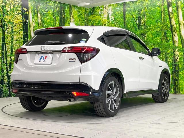 ヴェゼル ハイブリッドＲＳ・ホンダセンシング　純正ＳＤナビ　衝突被害軽減システム　レーダークルーズ　バックカメラ　ドラレコ　スマートキー　ＬＥＤヘッド　ハーフレザーシート　ビルトインＥＴＣ　純正１８インチアルミ　車線逸脱警報　オートライト（17枚目）