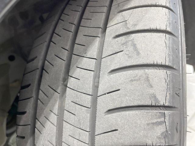 ヴェゼル ハイブリッドＲＳ・ホンダセンシング　純正ＳＤナビ　衝突被害軽減システム　レーダークルーズ　バックカメラ　ドラレコ　スマートキー　ＬＥＤヘッド　ハーフレザーシート　ビルトインＥＴＣ　純正１８インチアルミ　車線逸脱警報　オートライト（24枚目）