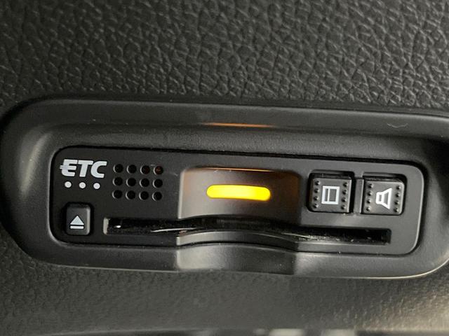 ヴェゼル ハイブリッドＲＳ・ホンダセンシング　純正ＳＤナビ　衝突被害軽減システム　レーダークルーズ　バックカメラ　ドラレコ　スマートキー　ＬＥＤヘッド　ハーフレザーシート　ビルトインＥＴＣ　純正１８インチアルミ　車線逸脱警報　オートライト（41枚目）