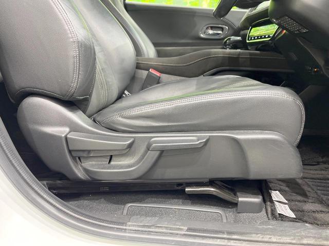 ヴェゼル ハイブリッドＲＳ・ホンダセンシング　純正ＳＤナビ　衝突被害軽減システム　レーダークルーズ　バックカメラ　ドラレコ　スマートキー　ＬＥＤヘッド　ハーフレザーシート　ビルトインＥＴＣ　純正１８インチアルミ　車線逸脱警報　オートライト（50枚目）