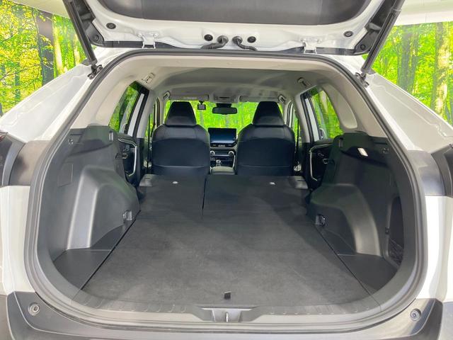 ＲＡＶ４ Ｇ　４ＷＤ　純正ナビ　衝突被害軽減システム　レーダークルーズ　全周囲カメラ　電動リアゲート　ハーフレザーシート　前席シートエアコン　パワーシート　ドラレコ　コーナーセンサー　スマートキー　ＬＥＤヘッド（10枚目）