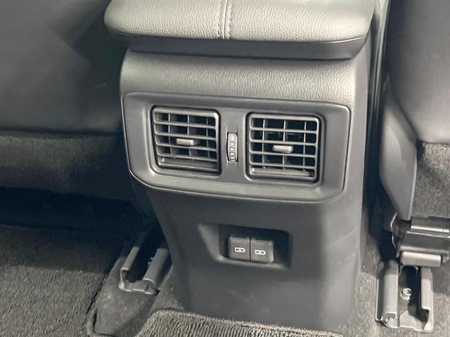ＲＡＶ４ Ｇ　４ＷＤ　純正ナビ　衝突被害軽減システム　レーダークルーズ　全周囲カメラ　電動リアゲート　ハーフレザーシート　前席シートエアコン　パワーシート　ドラレコ　コーナーセンサー　スマートキー　ＬＥＤヘッド（57枚目）
