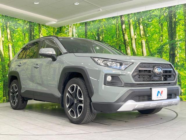 ＲＡＶ４ アドベンチャー　４ＷＤ　ＳＤナビ　バックカメラ　衝突被害軽減システム　禁煙車　パワーシート　コーナーセンサー　スマートキー　ＬＥＤヘッド　ビルトインＥＴＣ　クルコン　純正１９インチアルミ　オートライト（16枚目）