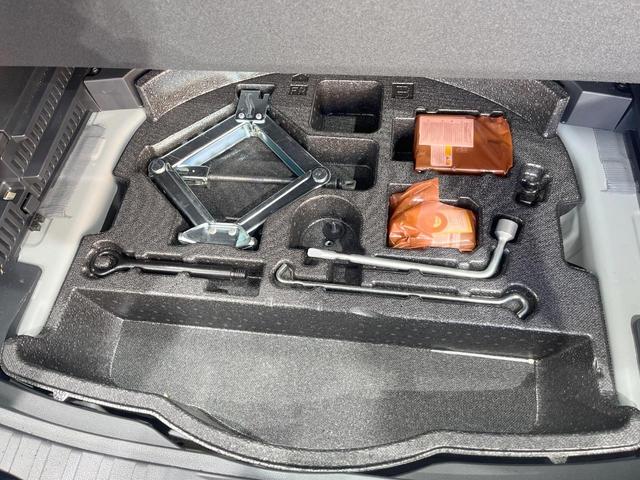 ＲＡＶ４ アドベンチャー　４ＷＤ　ＳＤナビ　バックカメラ　衝突被害軽減システム　禁煙車　パワーシート　コーナーセンサー　スマートキー　ＬＥＤヘッド　ビルトインＥＴＣ　クルコン　純正１９インチアルミ　オートライト（53枚目）