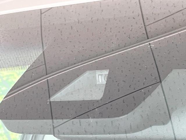 �y�g���^�Z�[�t�e�B�Z���X�z���s���ɑO���̎ԗ�����F�����A�Փ˂������Ȏ��͌x��ƃu���[�L�ŏՓˉ���Ɣ�Q�y�����A�V�X�g�B�����S�Ƀh���C�u�����y���݂��������܂��B