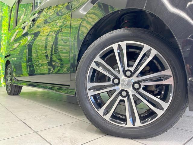 �y�����P�T�C���`�A���~�z�C�[���z�O�ςɃ}�b�`���������A���~�z�C�[���𑕒����Ă���܂��B�e��ЊO�A���~�z�C�[����A�X�^�b�h���X�^�C�����戵�����Ă���܂��B���񂲑��k����������