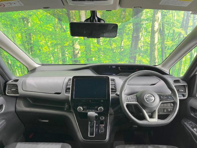 セレナ ハイウェイスターＶ　両側電動ドア　純正ＳＤナビ　後席モニター　全周囲カメラ　衝突被害軽減システム　レーダークルーズ　禁煙車　ドラレコ　コーナーセンサー　スマートキー　ＬＥＤヘッド　ビルトインＥＴＣ　純正１６インチアルミ（2枚目）