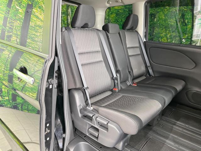 セレナ ハイウェイスターＶ　両側電動ドア　純正ＳＤナビ　後席モニター　全周囲カメラ　衝突被害軽減システム　レーダークルーズ　禁煙車　ドラレコ　コーナーセンサー　スマートキー　ＬＥＤヘッド　ビルトインＥＴＣ　純正１６インチアルミ（9枚目）