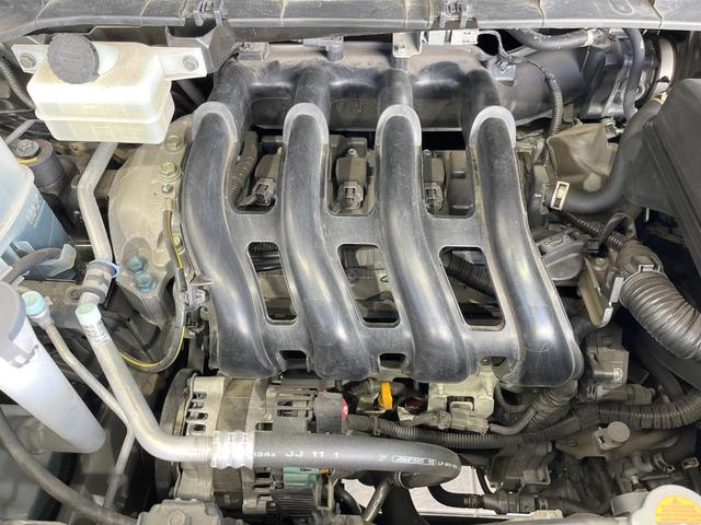 セレナ ハイウェイスターＶ　両側電動ドア　純正ＳＤナビ　後席モニター　全周囲カメラ　衝突被害軽減システム　レーダークルーズ　禁煙車　ドラレコ　コーナーセンサー　スマートキー　ＬＥＤヘッド　ビルトインＥＴＣ　純正１６インチアルミ（19枚目）