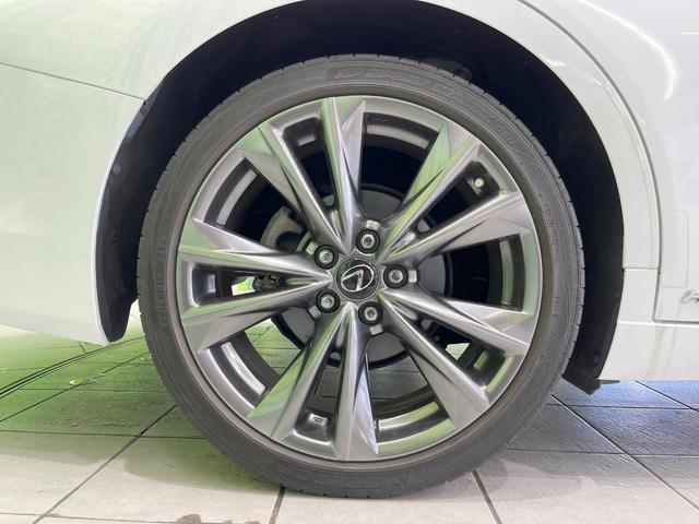 �y�����P�X�C���`�A���~�z�C�[���z�O�ςɃ}�b�`���������A���~�z�C�[���𑕒����Ă���܂��B�e��ЊO�A���~�z�C�[����A�X�^�b�h���X�^�C�����戵�����Ă���܂��B���񂲑��k����������