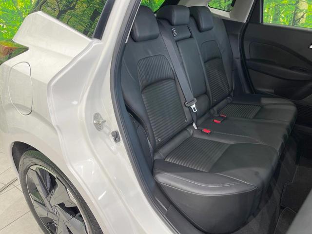 オーラ Ｇ　レザーエディション　全周囲カメラ　衝突被害軽減システム　レーダークルーズ　禁煙車　レザーシート　ドラレコ　コーナーセンサー　スマートキー　ＬＥＤヘッド　ビルトインＥＴＣ　純正１７インチアルミ　オートライト（9枚目）