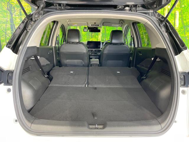 オーラ Ｇ　レザーエディション　全周囲カメラ　衝突被害軽減システム　レーダークルーズ　禁煙車　レザーシート　ドラレコ　コーナーセンサー　スマートキー　ＬＥＤヘッド　ビルトインＥＴＣ　純正１７インチアルミ　オートライト（10枚目）