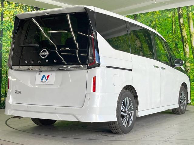 セレナ ハイウェイスターＶ　両側電動ドア　全周囲カメラ　衝突被害軽減システム　レーダークルーズ　禁煙車　コーナーセンサー　スマートキー　ＬＥＤヘッド　ビルトインＥＴＣ　純正１６インチアルミ　オートライト　デュアルエアコン（17枚目）