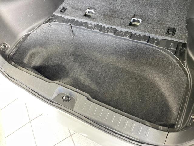 セレナ ハイウェイスターＶ　両側電動ドア　全周囲カメラ　衝突被害軽減システム　レーダークルーズ　禁煙車　コーナーセンサー　スマートキー　ＬＥＤヘッド　ビルトインＥＴＣ　純正１６インチアルミ　オートライト　デュアルエアコン（61枚目）