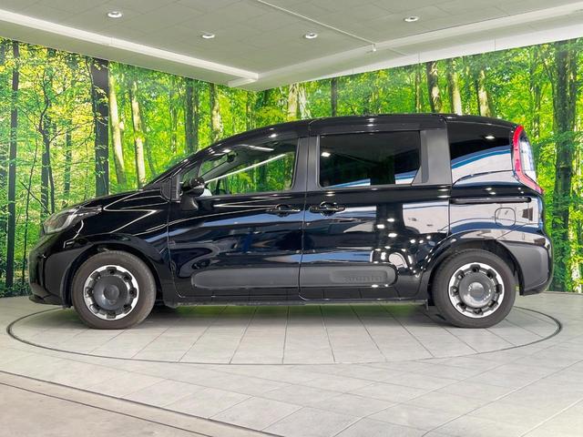 シエンタ ハイブリッドＺ　両側電動ドア　全周囲カメラ　衝突被害軽減システム　レーダークルーズ　禁煙車　コーナーセンサー　スマートキー　ＨＩＤヘッド　ビルトインＥＴＣ　オートハイビーム　車線逸脱警報　オートライト（22枚目）