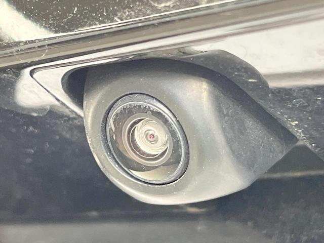 シエンタ ハイブリッドＺ　両側電動ドア　全周囲カメラ　衝突被害軽減システム　レーダークルーズ　禁煙車　コーナーセンサー　スマートキー　ＨＩＤヘッド　ビルトインＥＴＣ　オートハイビーム　車線逸脱警報　オートライト（33枚目）