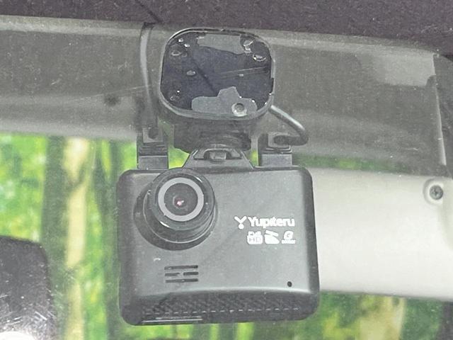 スペーシアギア ハイブリッドＸＺ　ターボ　両側電動ドア　ＳＤナビ　全周囲カメラ　衝突被害軽減システム　禁煙車　ドラレコ　コーナーセンサー　スマートキー　ＬＥＤヘッド　ビルトインＥＴＣ　クルコン　車線逸脱警報　オートライト　オートエアコン（5枚目）