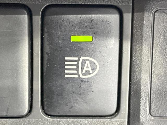 デイズ ハイウェイスター　Ｘ　純正ＳＤナビ　全周囲カメラ　衝突被害軽減システム　禁煙車　スマートキー　ＨＩＤヘッド　ＥＴＣ　純正１４インチアルミ　オートハイビーム　オートライト　オートエアコン　Ｂｌｕｅｔｏｏｔｈ　ＤＶＤ再生（6枚目）