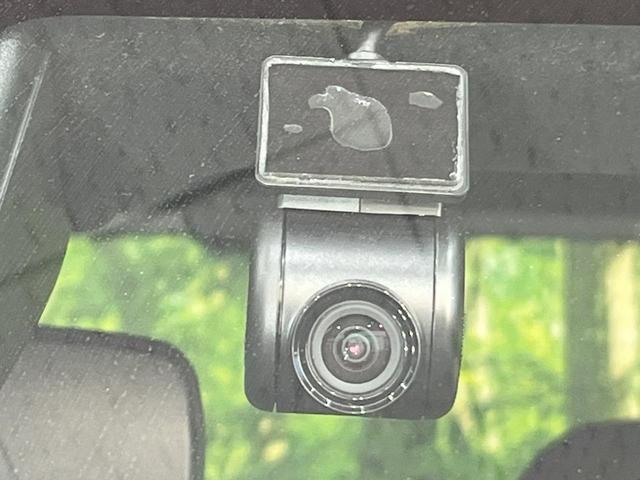 タフト Ｇターボ　クロムベンチャー　ガラスルーフ　純正ＳＤナビ　バックカメラ　衝突被害軽減システム　レーダークルーズ　禁煙車　ドラレコ　コーナーセンサー　スマートキー　ＬＥＤヘッド　ＥＴＣ　純正１５インチアルミ　オートハイビーム（7枚目）