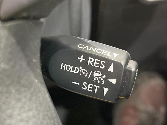 �y���[�_�[�N���[�Y�R���g���[���z�������H�ł̒��������s���y�ɁI�I�����ő��x��ۂN���[�Y�R���g���[�����A�Փˌy���V�X�e���ƘA�g���A�O���̎ԗ������m���ĎԊԂ�ۂ悤�ɑ��x���߂��Ă���܂��I�I