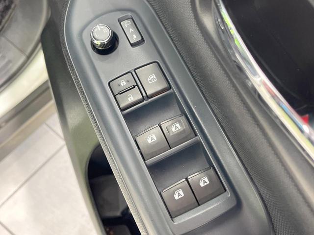 ヴォクシー ＺＳ　煌　両側電動ドア　ＳＤナビ　バックカメラ　禁煙車　レザーシート　スマートキー　ＬＥＤヘッド　ビルトインＥＴＣ　純正１６インチアルミ　オートライト　Ｂｌｕｅｔｏｏｔｈ　ＣＤ　ＤＶＤ再生　フルセグ（47枚目）