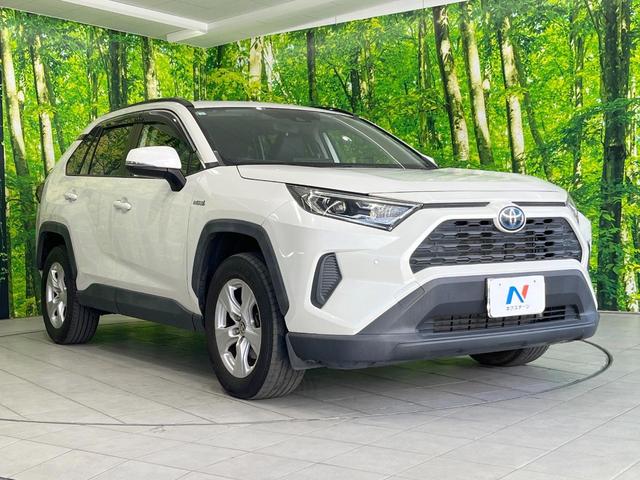 ＲＡＶ４ ハイブリッドＸ　バックカメラ　衝突被害軽減システム　レーダークルーズ　禁煙車　ハーフレザーシート　コーナーセンサー　スマートキー　ＬＥＤヘッド　ビルトインＥＴＣ　純正１７インチアルミ　オートハイビーム　車線逸脱警報（16枚目）