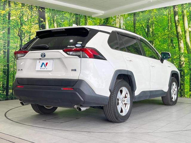 ＲＡＶ４ ハイブリッドＸ　バックカメラ　衝突被害軽減システム　レーダークルーズ　禁煙車　ハーフレザーシート　コーナーセンサー　スマートキー　ＬＥＤヘッド　ビルトインＥＴＣ　純正１７インチアルミ　オートハイビーム　車線逸脱警報（17枚目）
